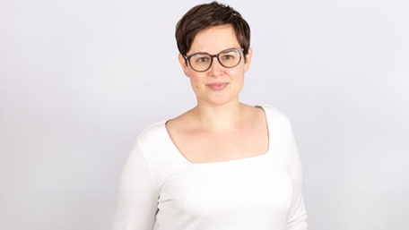 Karina Holzer bettinafriday